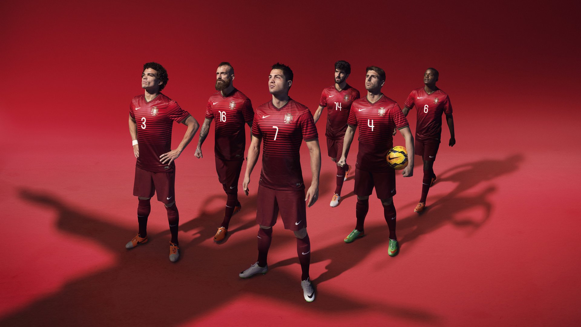 ayx爱游戏官网-逆境中的“超级战士”：伤愈复出引领球队反弹